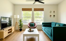 Convenient Downtown Stays
