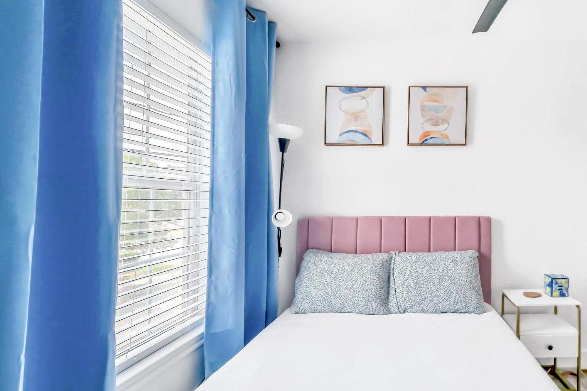 Convenient Downtown Stays Houston Exterior photo